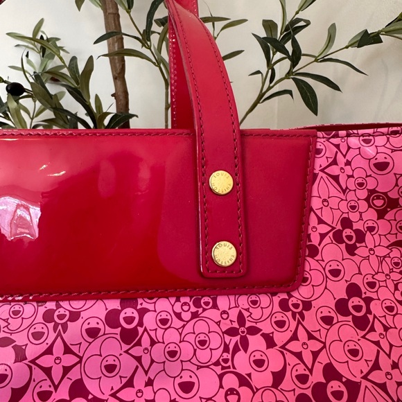 Cosmic Blossom - Picture 7 of 16